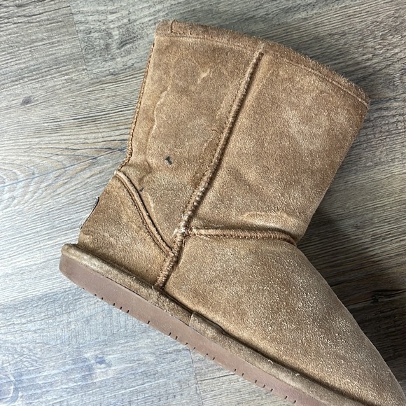 BearPaw Girls Emma Short Sheepskin Suede Sherpa Lined Boots, size Big Girls 3 - Picture 3 of 10